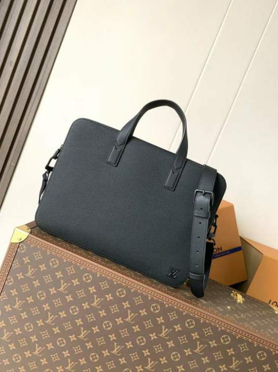 Picture of Louis Vuitton Handbags _SKUfw240127788fw